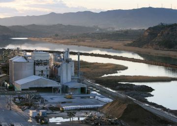Rull acusa a Acuamed de fraude en la limpieza del Ebro Rull acusa a Acuamed de fraude en la limpieza del Ebro