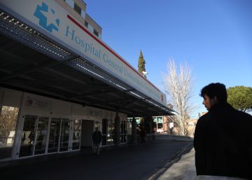 La sanidad pública gana seis hospitales pero pierde camas La sanidad pública gana seis hospitales pero pierde camas