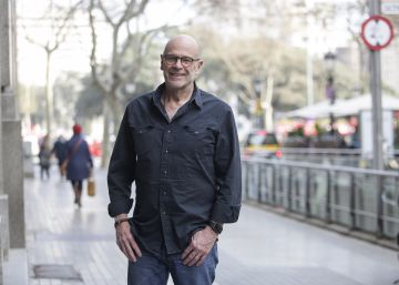 “Leer a mi padre no es cómodo” “Leer a mi padre no es cómodo”