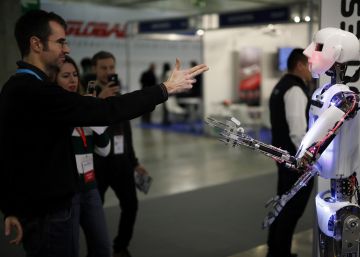 De cháchara con los robots