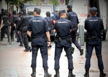 La Fiscalía pide dos años de prisión para una mujer por tocar los genitales del policía que la detuvo