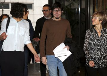 ATA se desvincula de la agresión al dirigente de Podemos Euskadi ATA se desvincula de la agresión al dirigente de Podemos Euskadi