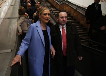 Cifuentes da por iniciada la campaña electoral y busca recuperar 50 alcaldías Cifuentes da por iniciada la campaña electoral y busca recuperar 50 alcaldías