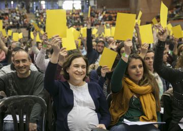 Els comuns obren el procés per triar el nom del partit