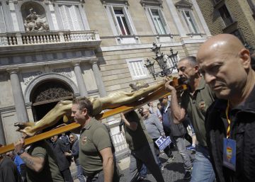 Exlegionaris marxen a Barcelona en defensa de la unitat d’Espanya