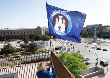 El grupo ultraderechista Hogar Social okupa la sede del antiguo Banco Madrid en la Castellana El grupo ultraderechista Hogar Social okupa la sede del antiguo Banco Madrid en la Castellana