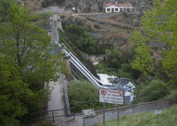 La presión urbana asfixia a los ríos madrileños La presión urbana asfixia a los ríos madrileños