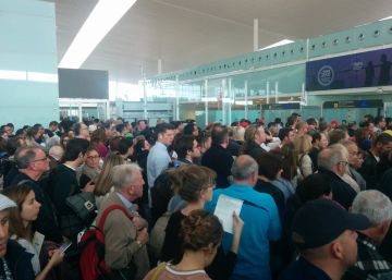 Millo asegura que las colas en el aeropuerto de El Prat de este fin de semana han sido puntuales Millo asegura que las colas en el aeropuerto de El Prat de este fin de semana han sido puntuales