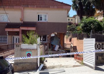 Dos jóvenes heridos graves en una deflagración en Segur de Calafell Dos jóvenes heridos graves en una deflagración en Segur de Calafell