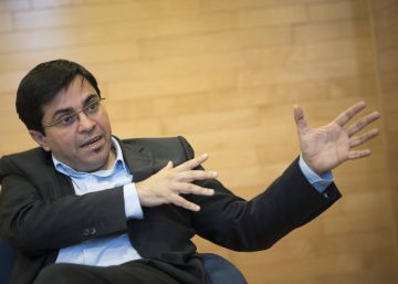 Pisarello surt reforçat de la ruptura amb el PSC i assumeix tota l’àrea d’economia