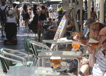La Rambla: 73 sillas gratis, 1.014 en las terrazas de los bares La Rambla: 73 sillas gratis, 1.014 en las terrazas de los bares