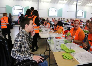 Ninguna iniciativa ciudadana
registrada en los últimos 20 meses moviliza al 1% del censo Ninguna iniciativa ciudadana
registrada en los últimos 20 meses moviliza al 1% del censo