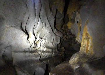 Muere un espeleólogo en una cueva de Galdames al desprenderse unas rocas Muere un espeleólogo en una cueva de Galdames al desprenderse unas rocas