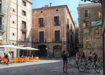 ERC y PDeCAT preguntarán a Colau por la venta del Palau Moxó
