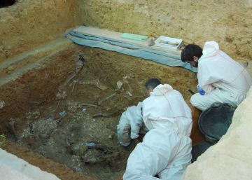 Sobreseída la investigación de la fosa de Paterna por prescripción del delito Sobreseída la investigación de la fosa de Paterna por prescripción del delito