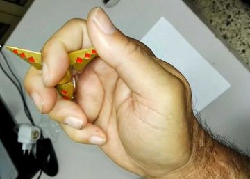Retirados en Barcelona más de 20.000 juguetes ‘spinner’ que eran peligrosos para los niños Retirados en Barcelona más de 20.000 juguetes ‘spinner’ que eran peligrosos para los niños