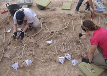 Diecisiete republicanos y franquistas, desenterrados 80 años después