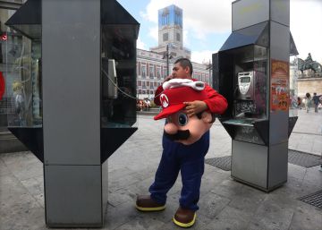 En la capital quedan mil cabinas y solo se usan una vez al día En la capital quedan mil cabinas y solo se usan una vez al día