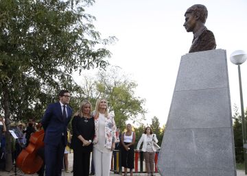 La oposición colgará una pancarta de Miguel Ángel Blanco en el edificio de los grupos municipales La oposición colgará una pancarta de Miguel Ángel Blanco en el edificio de los grupos municipales