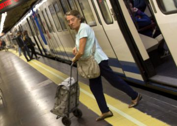 Reabierta la línea 2 de Metro entre Ópera y Canal tras cinco horas cortada Reabierta la línea 2 de Metro entre Ópera y Canal tras cinco horas cortada
