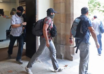 La Guardia Civil busca información del 3% en la Generalitat y el Parlament