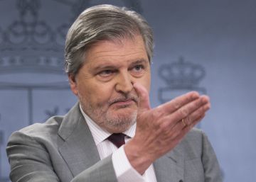El Gobierno también rastreará las cuentas catalanas de forma retroactiva El Gobierno también rastreará las cuentas catalanas de forma retroactiva