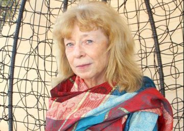 Mor la periodista Joana Maria de Roque