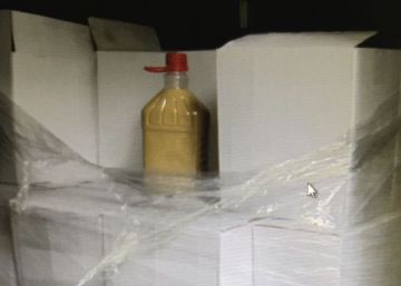 Intervenidos 600 litros de orujo clandestino sin etiquetar a una distribuidora de Pontevedra Intervenidos 600 litros de orujo clandestino sin etiquetar a una distribuidora de Pontevedra
