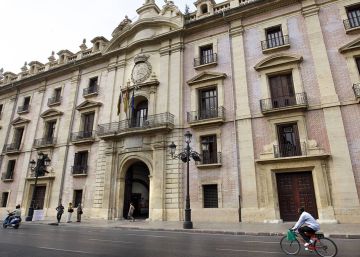 El Tribunal Superior valenciano anula parte del decreto de plurilingüismo por discriminatorio El Tribunal Superior valenciano anula parte del decreto de plurilingüismo por discriminatorio