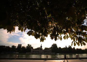 Madrid’s Retiro: the place to beat a slow retreat from the August heat Madrid’s Retiro: the place to beat a slow retreat from the August heat