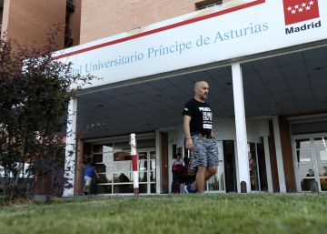 Silencio y sorpresa en el hospital de Alcalá tras la detención de la auxiliar Silencio y sorpresa en el hospital de Alcalá tras la detención de la auxiliar