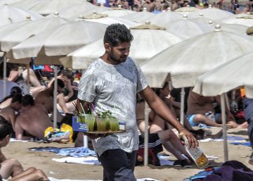 Localitzades restes fecals als mojitos de la venda ambulant de les platges de Barcelona