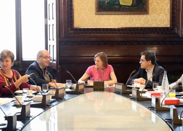 El Parlament ajorna el xoc amb l’Estat i l’aproxima a la Diada El Parlament ajorna el xoc amb l’Estat i l’aproxima a la Diada