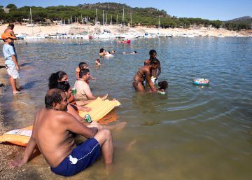 La incorporación de socorristas en el pantano de San Juan evita 10 ahogamientos