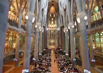 El Rey, Gobierno y Generalitat, juntos en la misa de homenaje a las víctimas El Rey, Gobierno y Generalitat, juntos en la misa de homenaje a las víctimas
