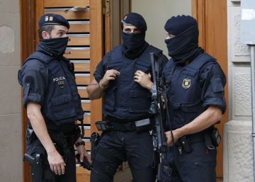 Los Mossos lidian con la gran prueba del ISIS Los Mossos lidian con la gran prueba del ISIS