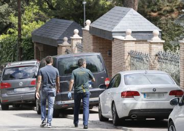 Muere un vecino de Boadilla tras sufrir un asalto en su chalé de lujo Muere un vecino de Boadilla tras sufrir un asalto en su chalé de lujo