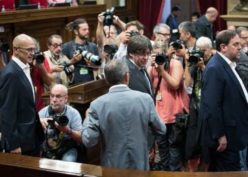 La policía y los jueces pueden forzar la paralización del Pleno de independencia La policía y los jueces pueden forzar la paralización del Pleno de independencia