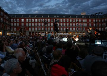 Combate poético en la plaza Mayor Combate poético en la plaza Mayor