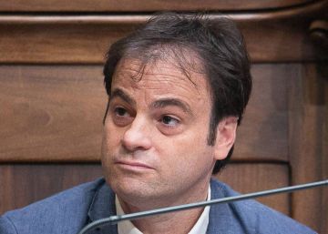 Un teniente de alcalde de Barcelona dice que se puede “esquivar” al Constitucional Un teniente de alcalde de Barcelona dice que se puede “esquivar” al Constitucional