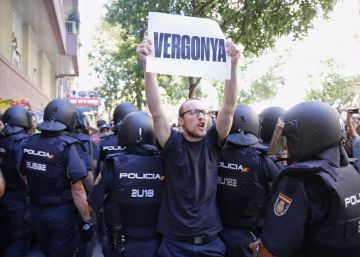 L’Audiència ordena imputar un cap de la Policia pel desplegament a la CUP el 20-S