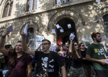 Las entidades independentista reparten un millón de papeletas Las entidades independentista reparten un millón de papeletas
