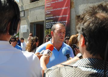 El exalcalde de Robledo gastó 42.000 euros públicos en la panadería de su mujer El exalcalde de Robledo gastó 42.000 euros públicos en la panadería de su mujer