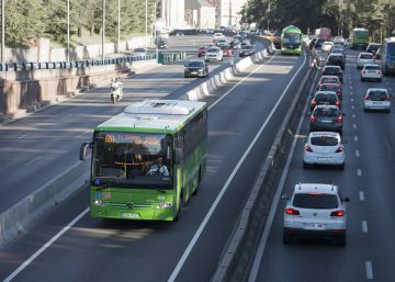 Una huelga deja sin autobuses la Sierra Oeste desde el lunes