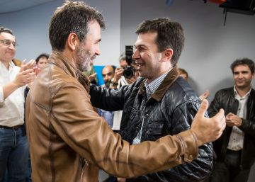 Gonzalo Caballero vence a Villoslada en las primarias del PSdeG Gonzalo Caballero vence a Villoslada en las primarias del PSdeG