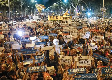 La Taula per la Democràcia convoca una manifestació per exigir la llibertat dels ‘dos Jordis’ La Taula per la Democràcia convoca una manifestació per exigir la llibertat dels ‘dos Jordis’