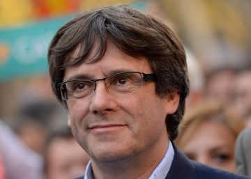 Puigdemont convoca el Parlament per “actuar” davant l’aplicació del 155 Puigdemont convoca el Parlament per “actuar” davant l’aplicació del 155