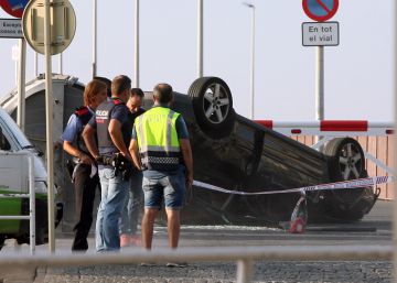 Los policías de Cambrils donan a las víctimas del terrorismo la paga extra por el atentado