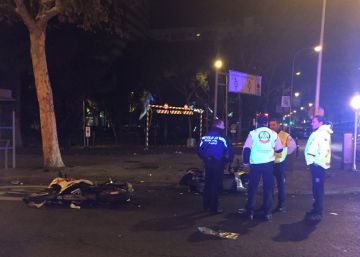 Tres heridos al colisionar dos motos en la avenida de General Perón