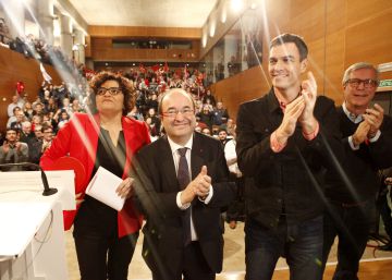 Sánchez s’estrena en campanya atacant Rajoy